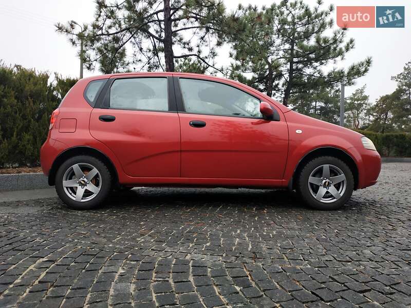 Хетчбек Chevrolet Aveo 2006 в Дніпрі