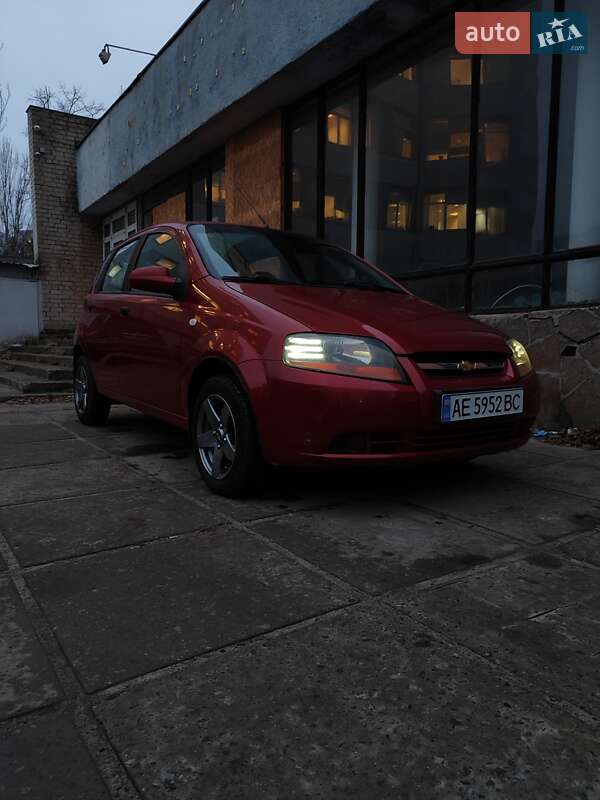 Хетчбек Chevrolet Aveo 2006 в Дніпрі