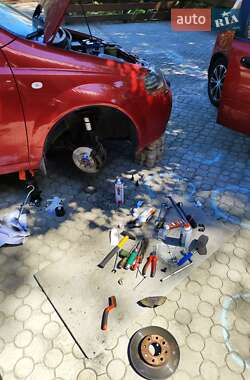 Хэтчбек Chevrolet Aveo 2006 в 