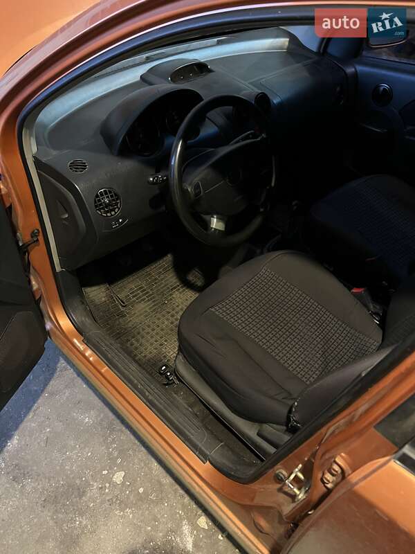 Седан Chevrolet Aveo 2006 в Дружковке