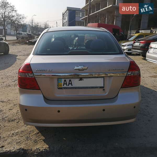 Седан Chevrolet Aveo 2008 в Киеве