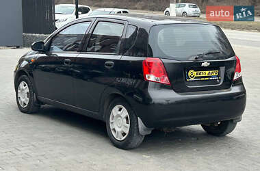 Хэтчбек Chevrolet Aveo 2005 в 