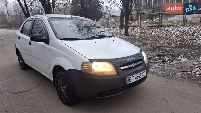 Седан Chevrolet Aveo 2005 в Василькове