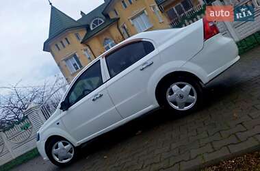 Седан Chevrolet Aveo 2007 в Черновцах