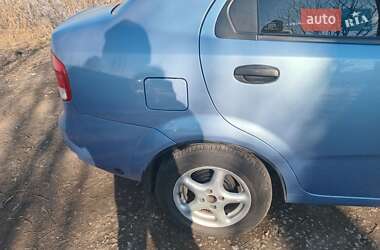 Седан Chevrolet Aveo 2005 в 