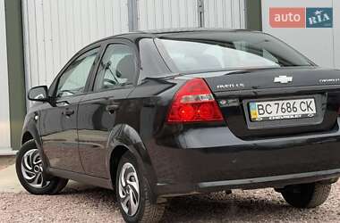 Седан Chevrolet Aveo 2011 в Дрогобыче