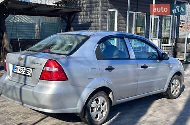 Седан Chevrolet Aveo 2011 в Кропивницком