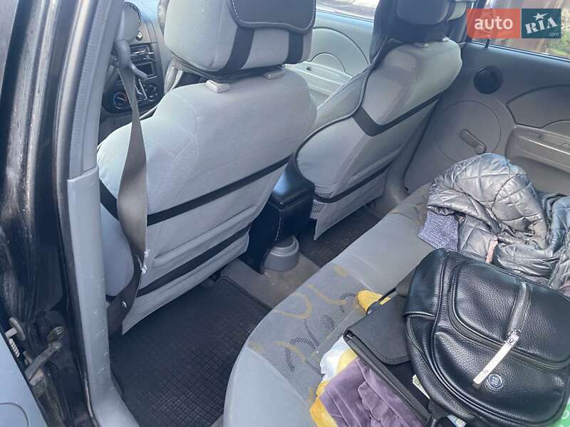 Седан Chevrolet Aveo 2004 в Николаеве фото 7 Седан Chevrolet Aveo 2004 в Николаеве