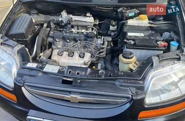 Седан Chevrolet Aveo 2004 в 