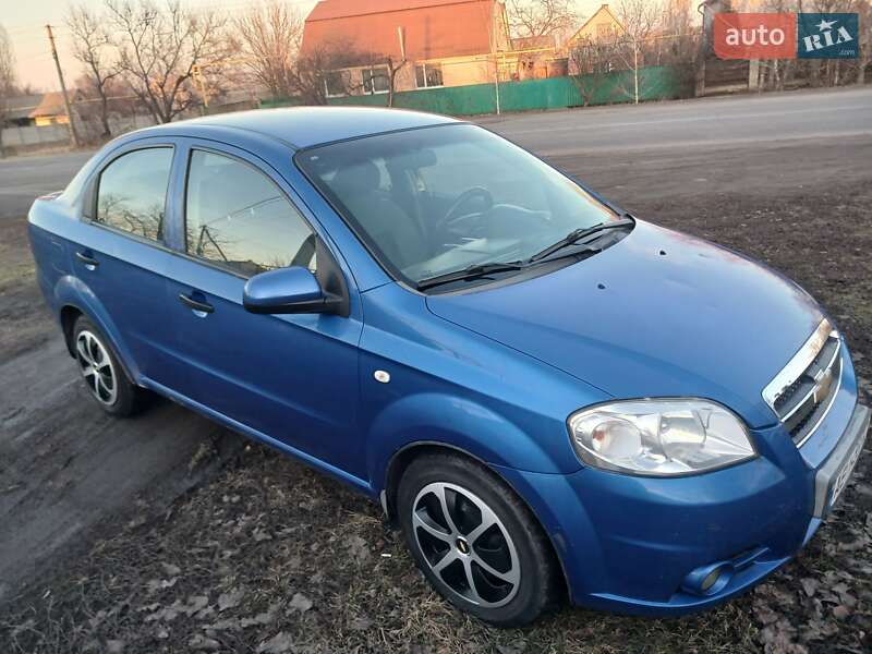 Седан Chevrolet Aveo 2008 в Дніпрі