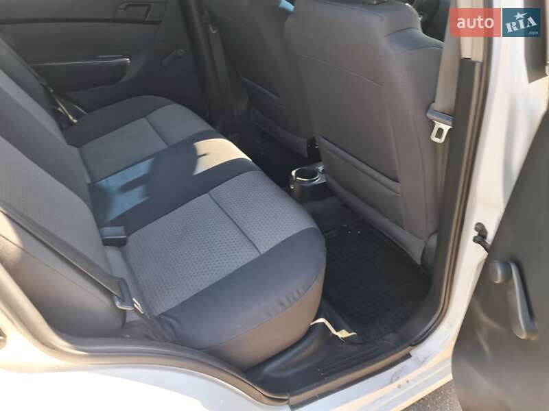 Хэтчбек Chevrolet Aveo 2008 в Днепре