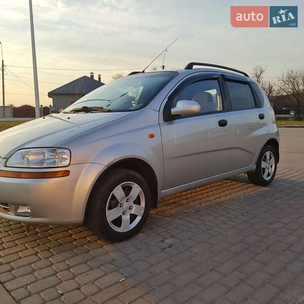 Хетчбек Chevrolet Aveo 2005 в Береговому