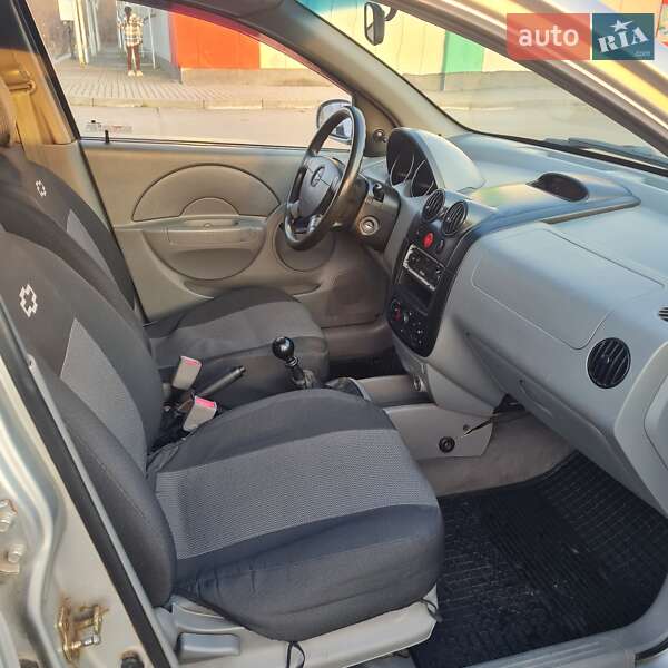 Хетчбек Chevrolet Aveo 2005 в Береговому
