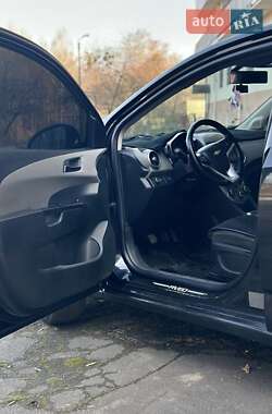 Седан Chevrolet Aveo 2012 в 