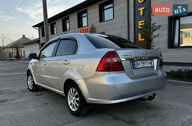 Седан Chevrolet Aveo 2007 в Кілії