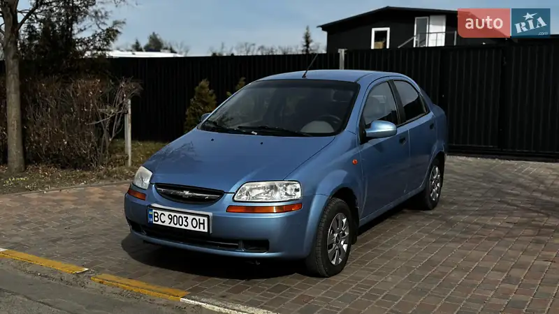 Седан Chevrolet Aveo 2005 в 