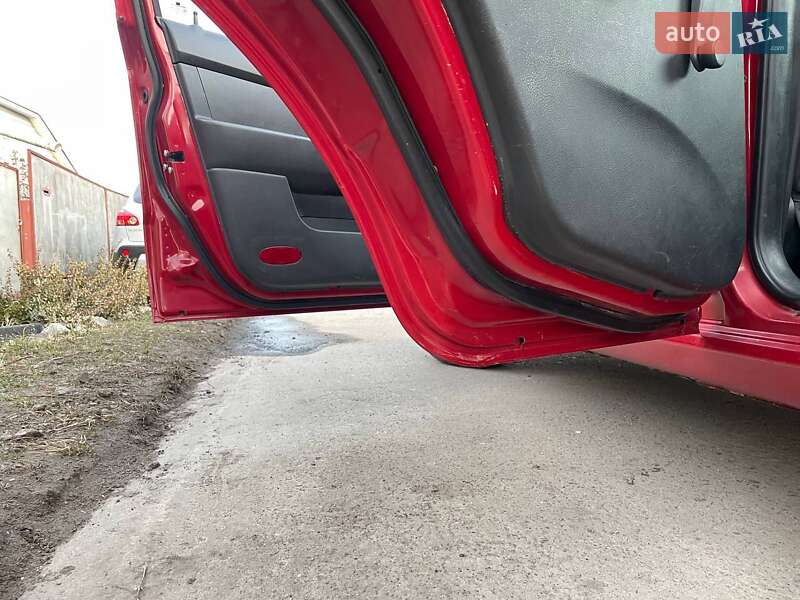 Седан Chevrolet Aveo 2008 в Прилуках