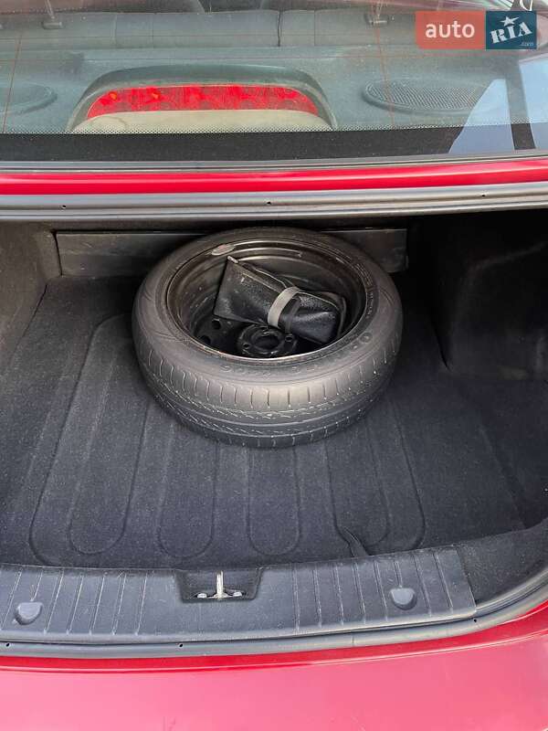 Седан Chevrolet Aveo 2008 в Прилуках