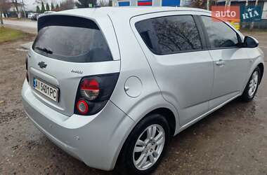 Хэтчбек Chevrolet Aveo 2012 в 
