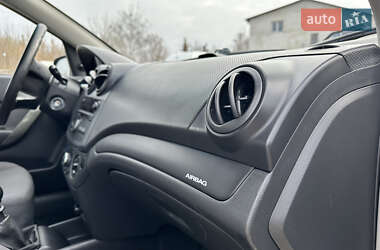 Седан Chevrolet Aveo 2006 в 