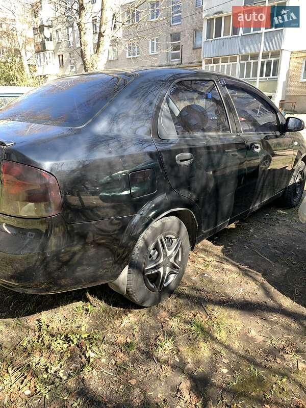 Седан Chevrolet Aveo 2005 в Львове