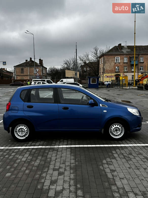 Хэтчбек Chevrolet Aveo 2008 в Виннице