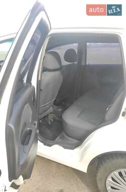 Хетчбек Chevrolet Aveo 2006 в 