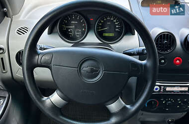 Седан Chevrolet Aveo 2005 в 