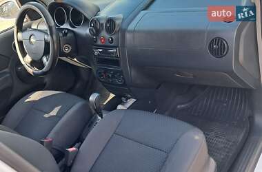 Хэтчбек Chevrolet Aveo 2008 в 