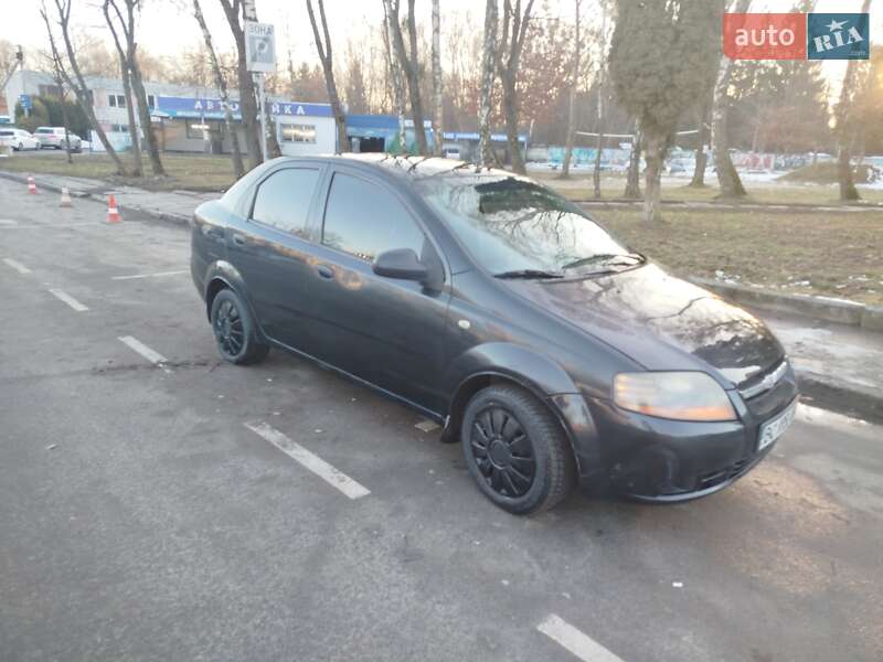 Седан Chevrolet Aveo 2006 в Львові