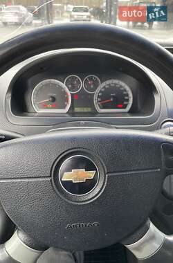 Седан Chevrolet Aveo 2006 в 
