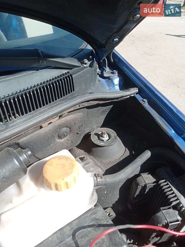 Седан Chevrolet Aveo 2006 в Вільногірську