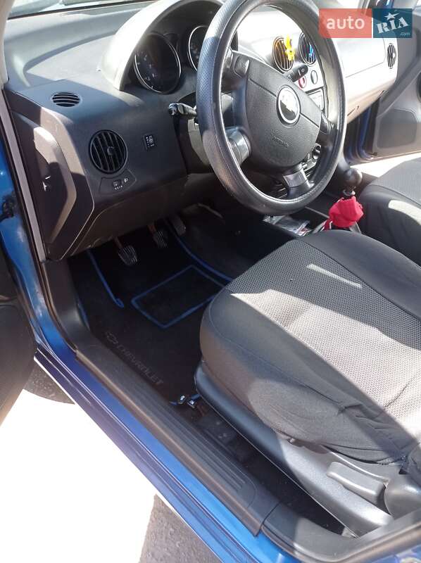 Седан Chevrolet Aveo 2006 в Вільногірську
