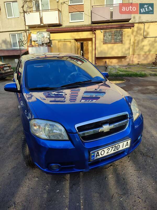 Седан Chevrolet Aveo 2007 в Береговому