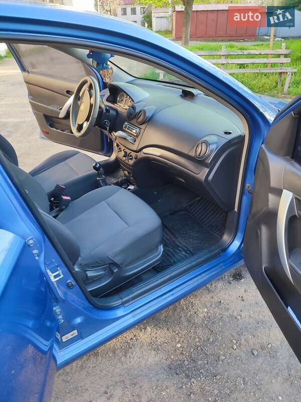 Седан Chevrolet Aveo 2007 в Береговому