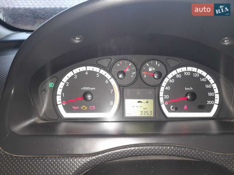 Седан Chevrolet Aveo 2008 в Житомире