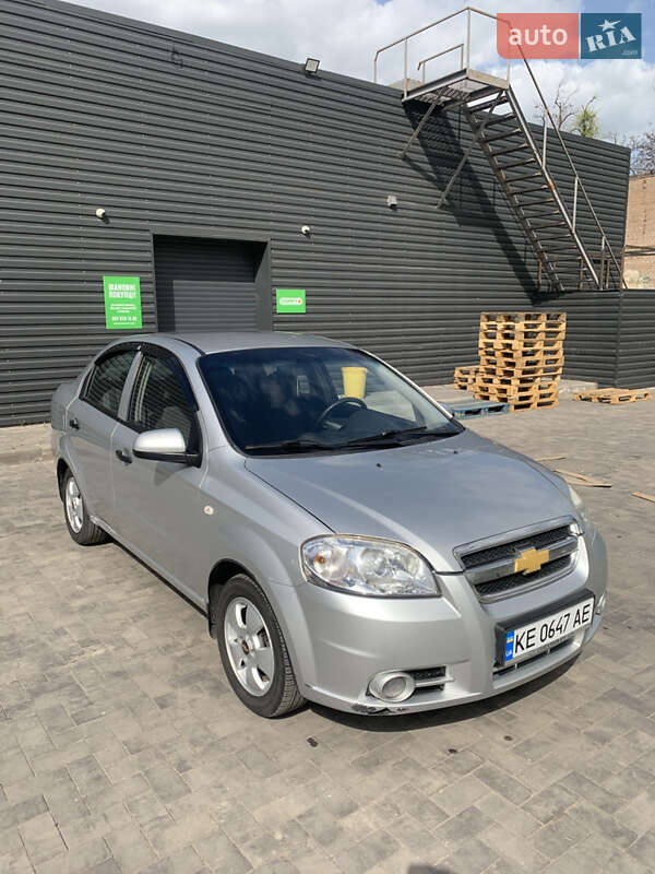 Седан Chevrolet Aveo 2008 в Кривом Роге