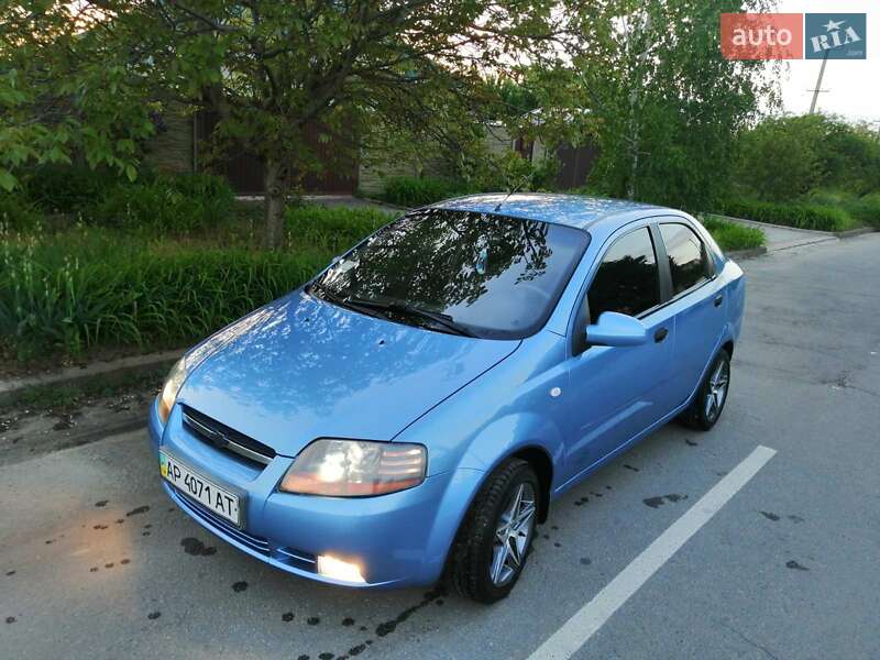Седан Chevrolet Aveo 2005 в 