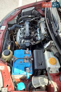 Хэтчбек Chevrolet Aveo 2007 в 