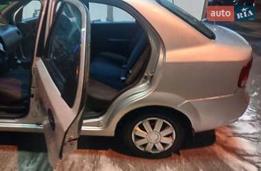 Седан Chevrolet Aveo 2005 в 