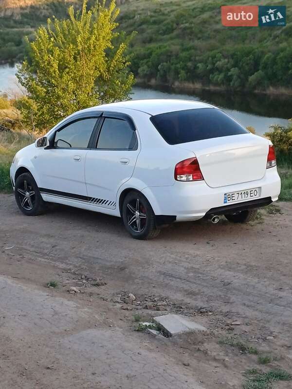 Chevrolet Aveo 2005