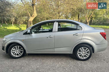 Седан Chevrolet Aveo 2012 в 