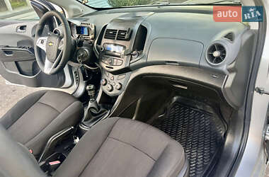 Седан Chevrolet Aveo 2012 в 