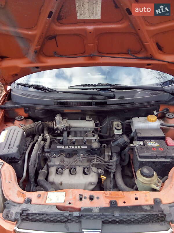 Седан Chevrolet Aveo 2006 в Горохові