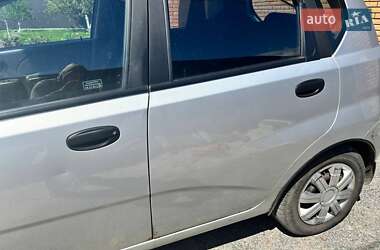 Хетчбек Chevrolet Aveo 2006 в 