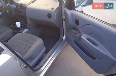 Седан Chevrolet Aveo 2005 в 