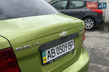 Седан Chevrolet Aveo 2004 в 