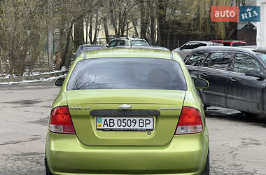 Седан Chevrolet Aveo 2004 в 