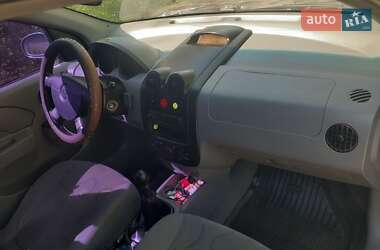Седан Chevrolet Aveo 2005 в 