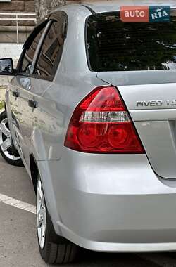 Седан Chevrolet Aveo 2009 в 